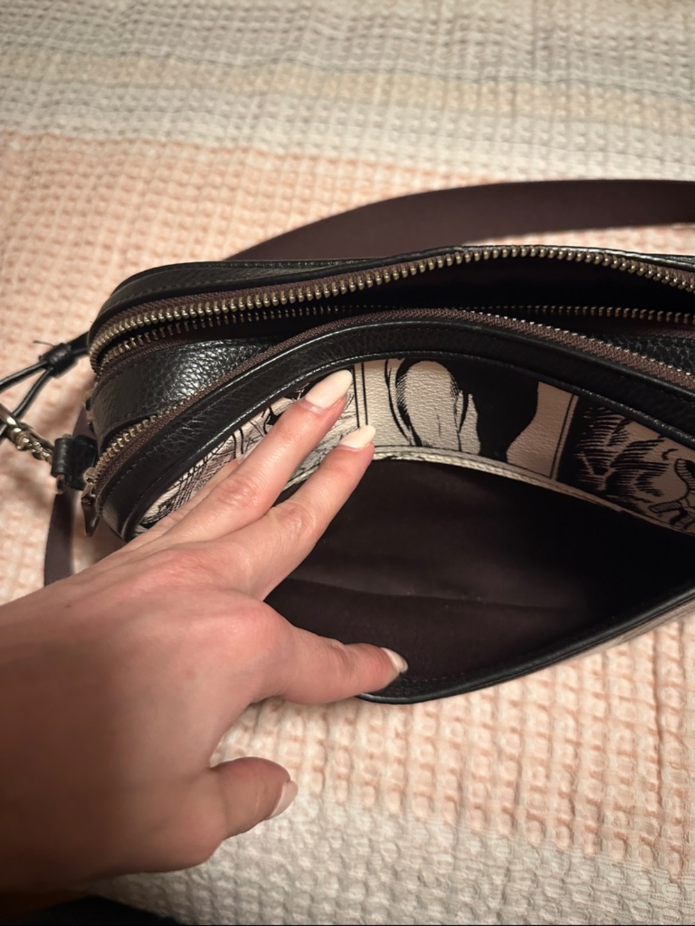 Coach Marvel Jes Crossbody Bag - Black & White Comic Design - Picture 11 of 11